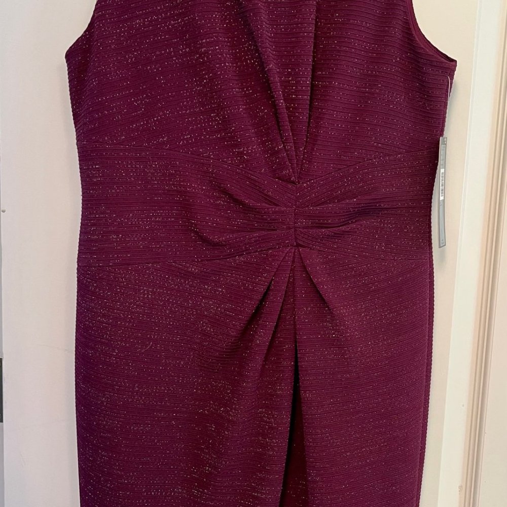 TAHARI ASL Women's Sheath Dress in Wine with Silver Metallic Stitching - Picture 4 of 9